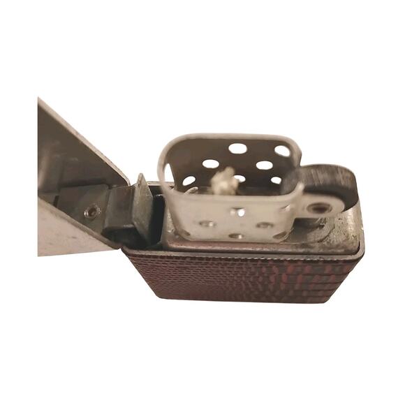 Storm King Torch Lighter Aluminum Red Alligator Design Sides Vintage Collectible - Picture 4 of 5